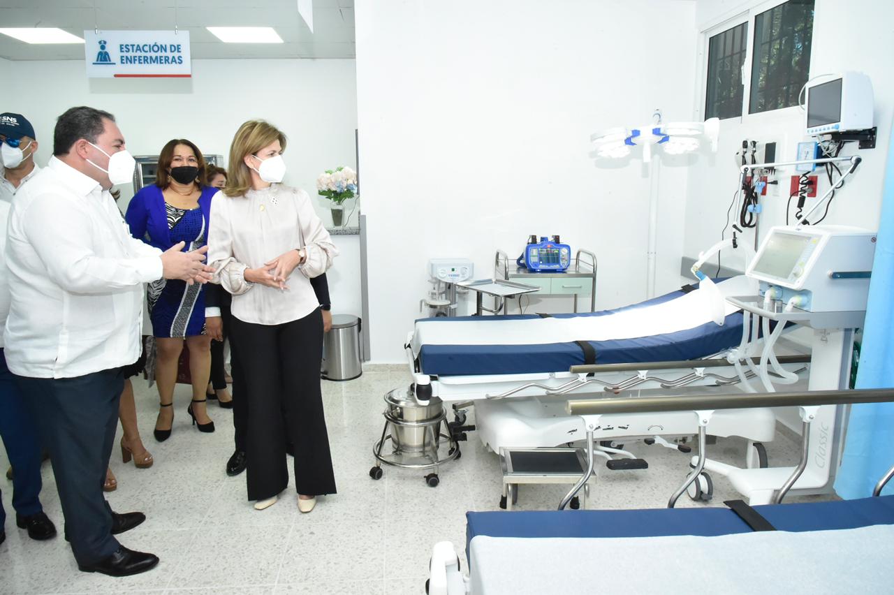 Vicepresidenta y SNS inauguran nuevas áreas en tres hospitales de la región Sur del país TRA Noticias