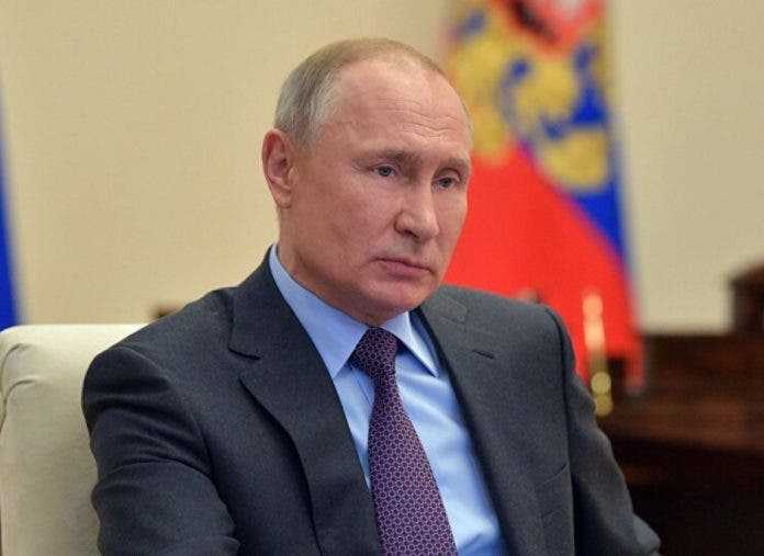 SILUETA Vladimir Putin546p01 696x507 1
