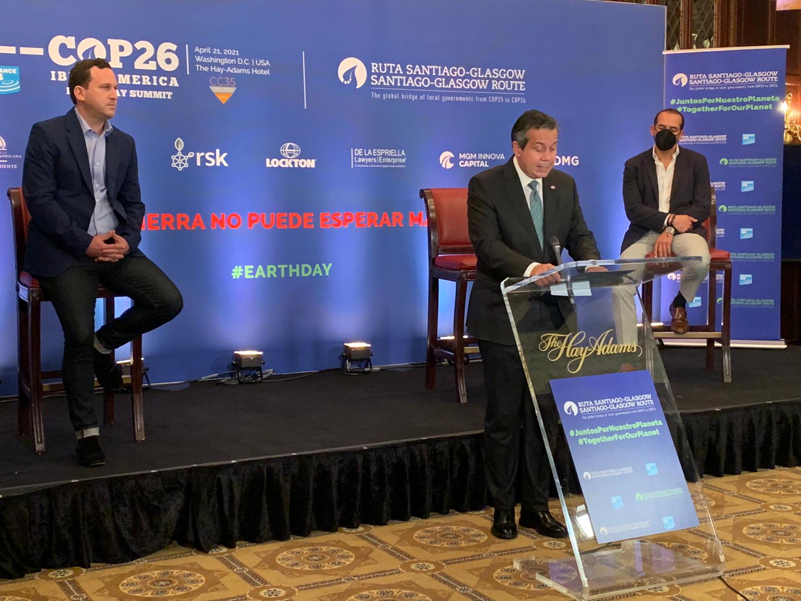 Ministro Orlando Jorge Mera en su participacion en el l COP26 Ibero America Earth Day Summit en Washington