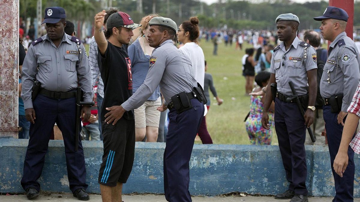 CUBA ARRESTOS