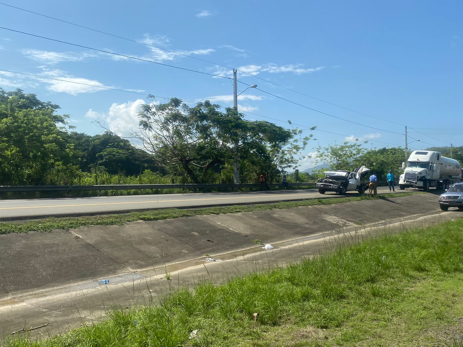 Sistema 9 1 1 en accidente de La Vega