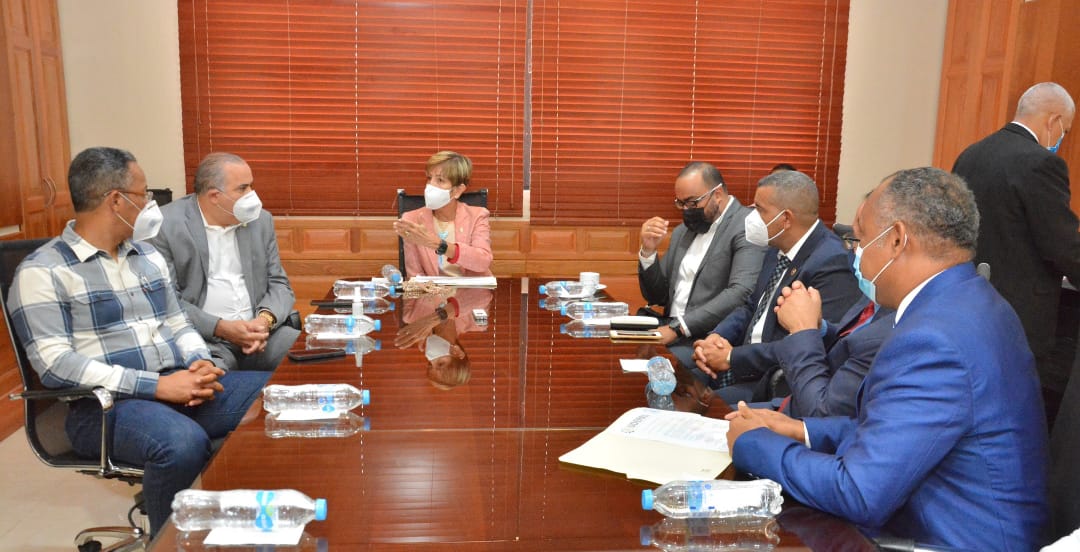 e30063da e855 457b be5f 2e4ec28a70d6