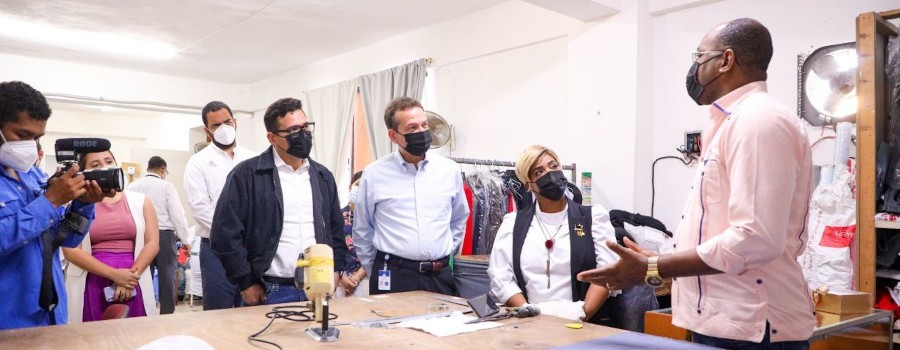 Ministro Bisono ruta industrial Alcala Design rs 840de476878495b9ab7b1e71e9aac989