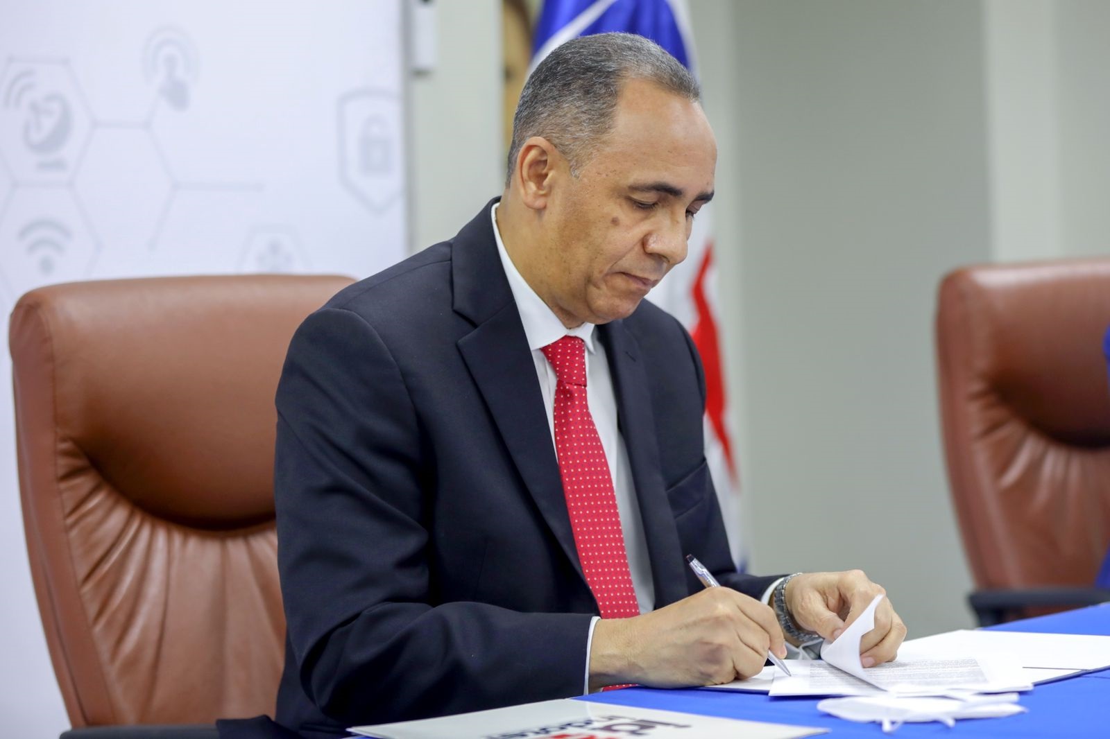 Nelson Arroyo Presidente del INDOTEL