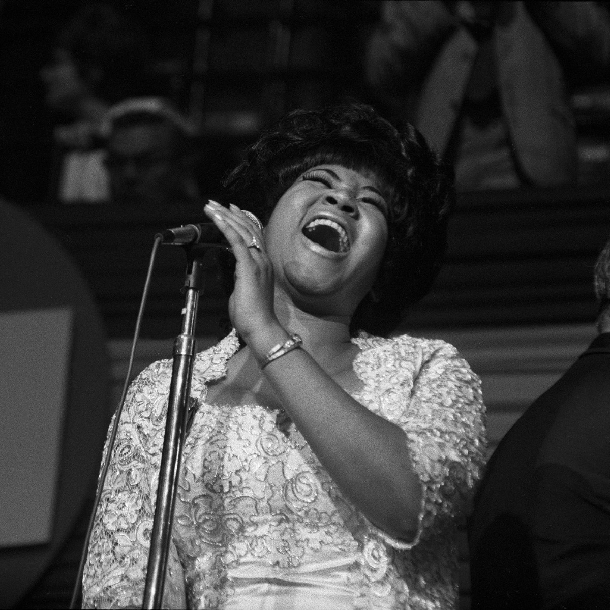 aretha franklin.jpg 1937082352