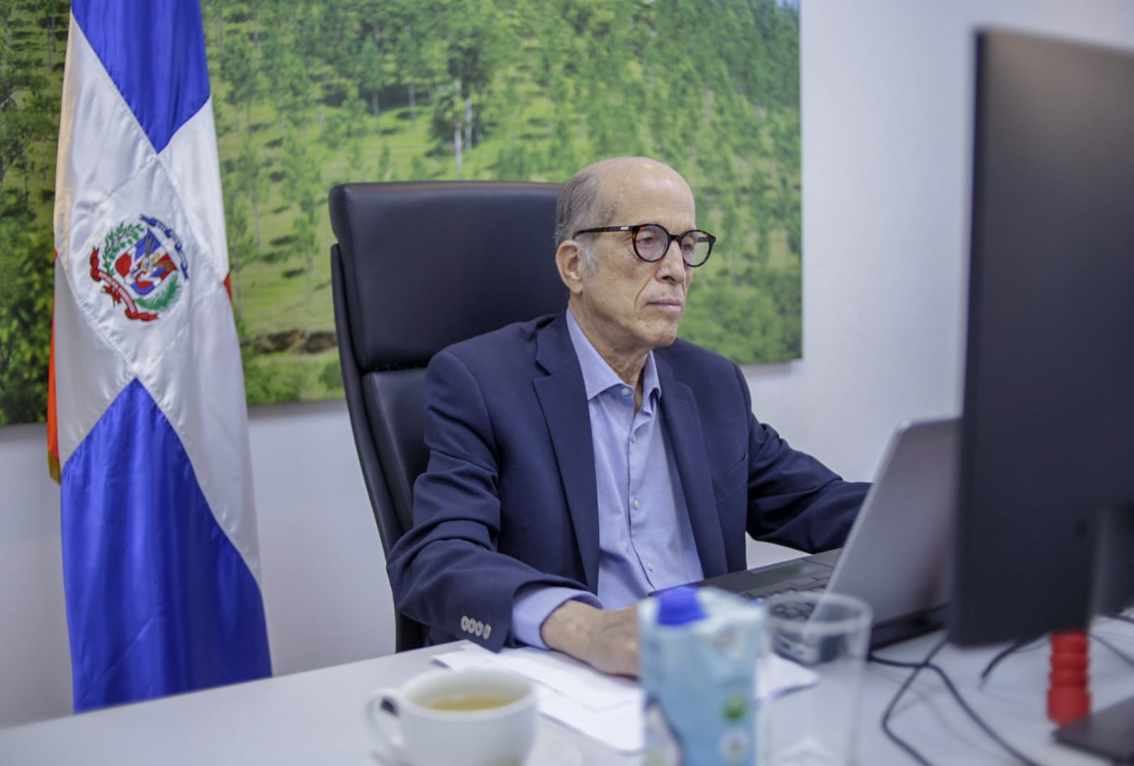 d50b4b5f 3aba 4747 9a68 04c682037e04