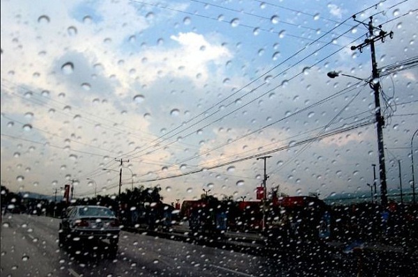 Chubascos dispersos este miercoles