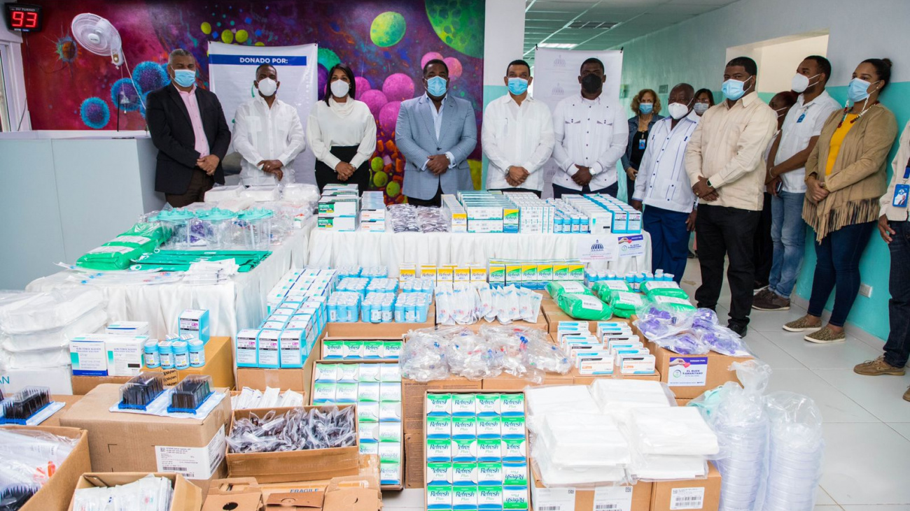Donacion de medicamentos Hospital Municipal de Haina 3
