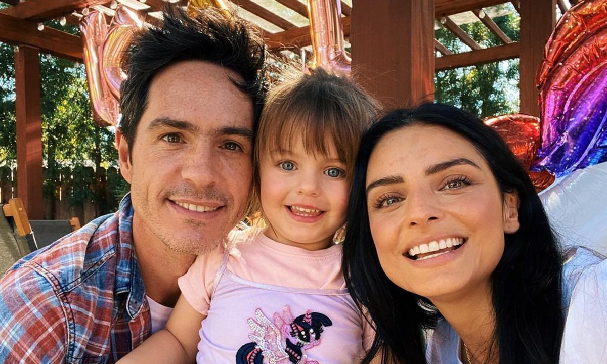 aislinn derbez y mauricio ochmann