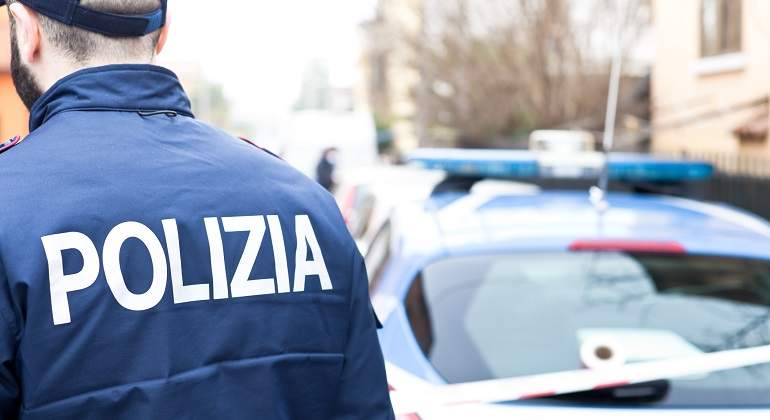 Policia Italia