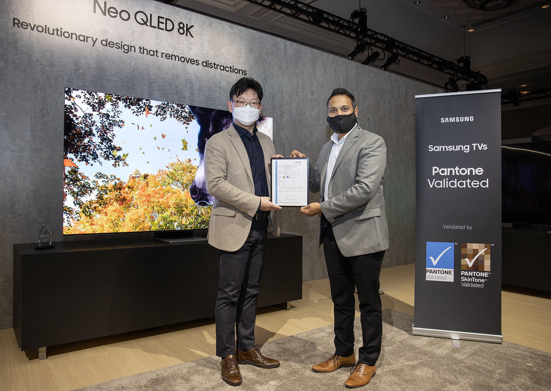Samsung QLED and Lifestyle TVs recognized by top global certification institutes 1
