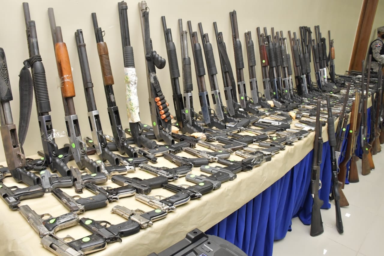 Armas de fuego ilegales recuperadas en La Vega
