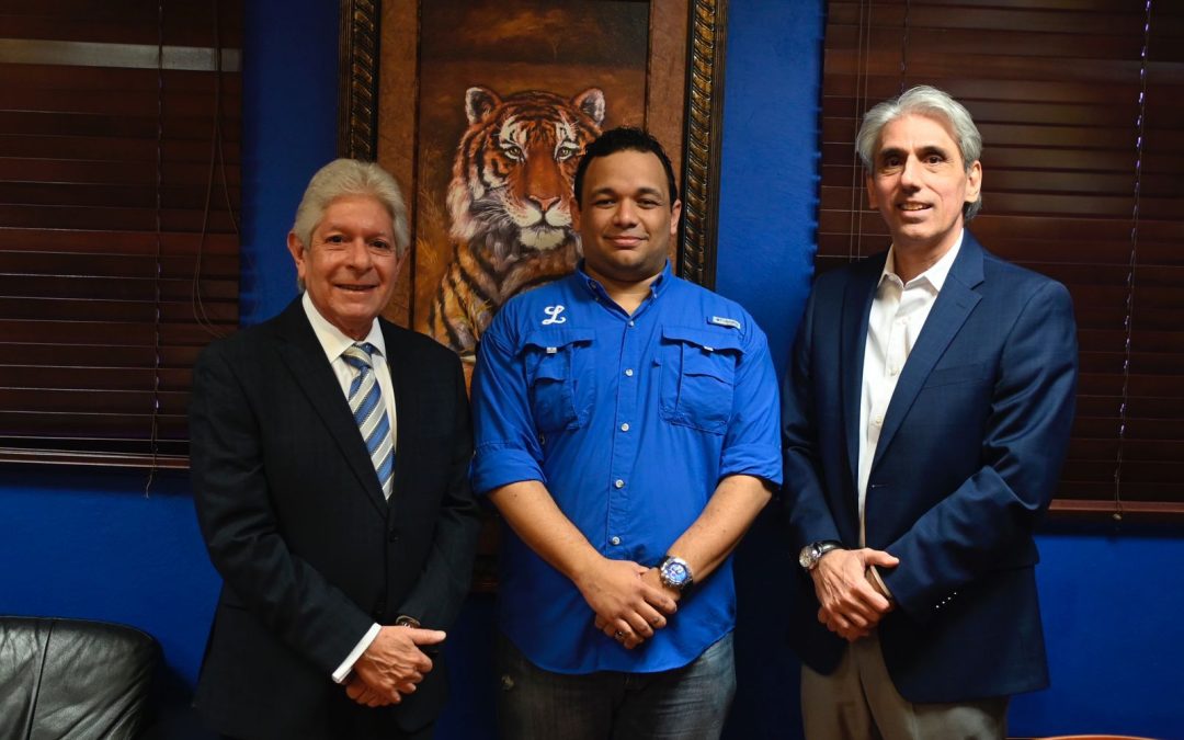 Edgar Mateo junto a Ricardo Ravelo y Rafael Ubeda 1080x675 1