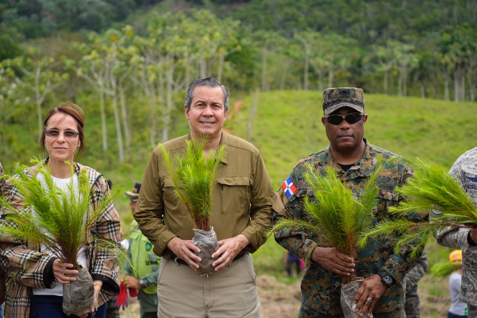 El objetivo de la jornada es restaurar y preservar la cuenca alta del rio Ozama