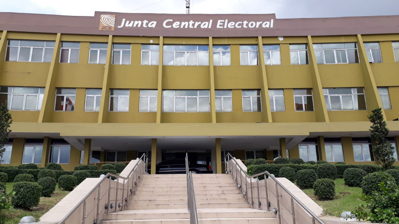 fachada junta central electoral