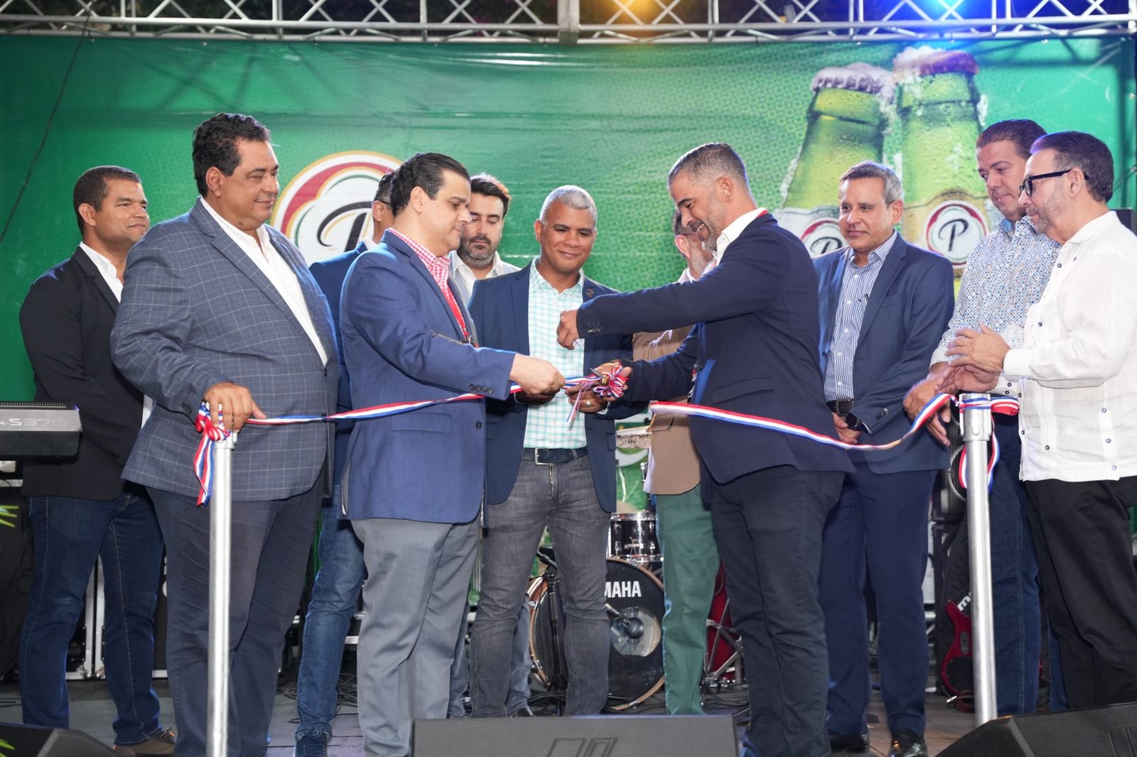 Corte de cinta inaugural de la Auto Feria Anadive 2022