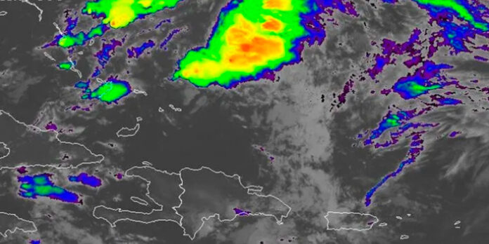 Siguen las alertas y avisos por fuertes lluvias 696x348 1