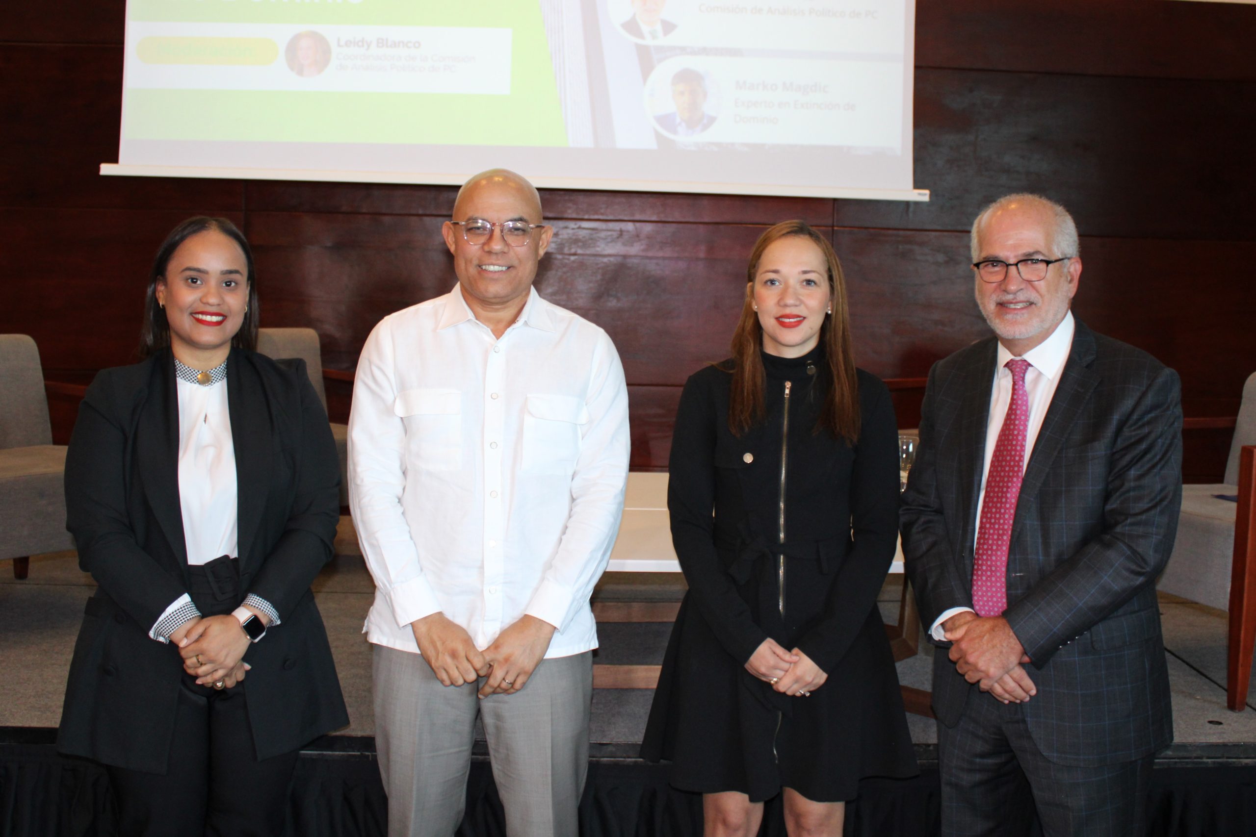 Laura Paniagua Cristobal Rodriguez Leidy Blanco Garcia y Francisco Alvarez scaled