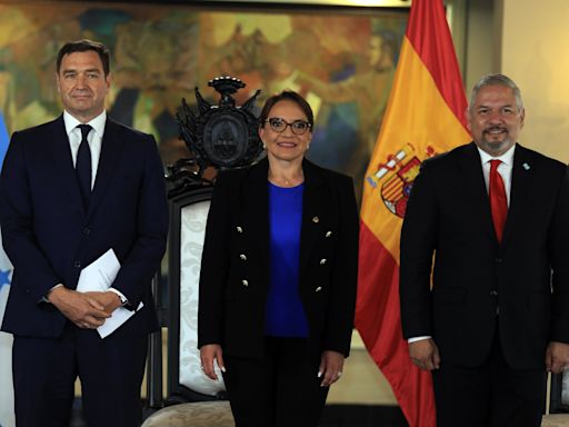 26d8c02f7e4143978a2ccb798385c946