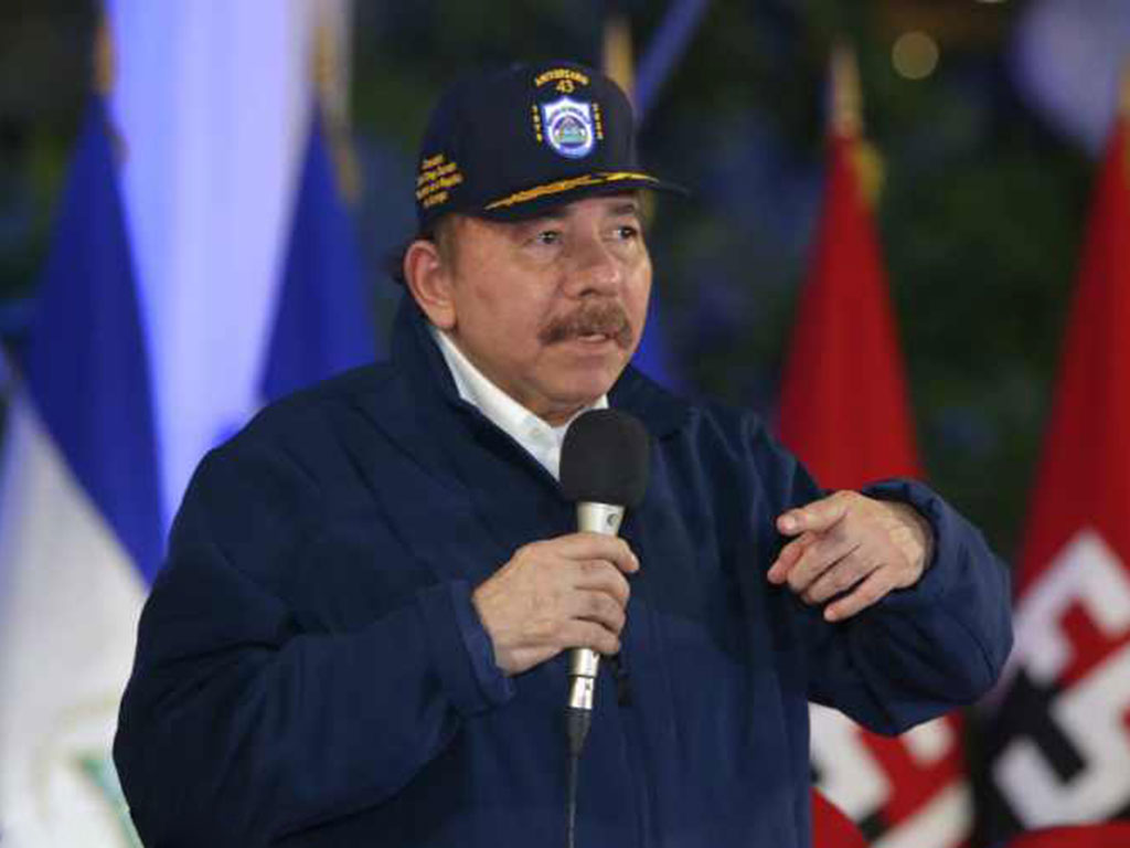 Daniel Ortega1 1