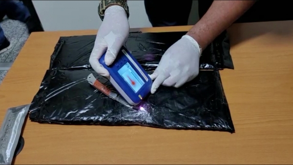 b28583042693d16cf6a0fb14d253e933 L