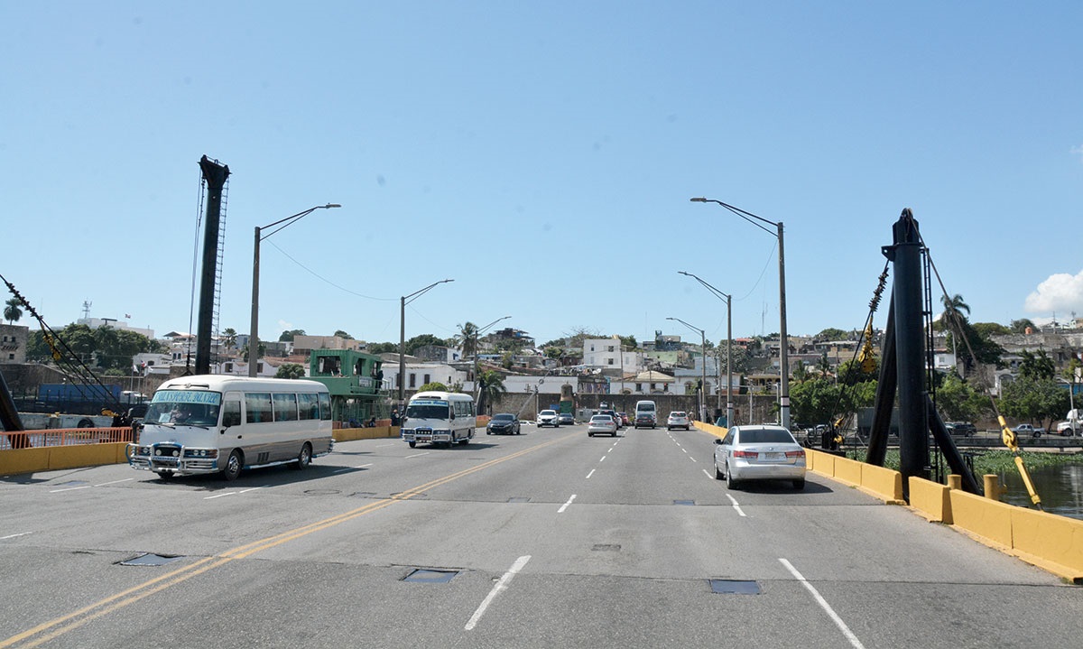 puente flotante entradas santo domingo 03