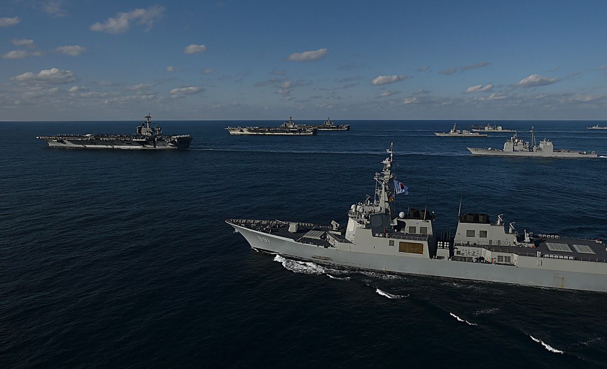 Corea del Sur Estados Unidos y Japon realizan ejercicios militares contra submarinos norcoreanos