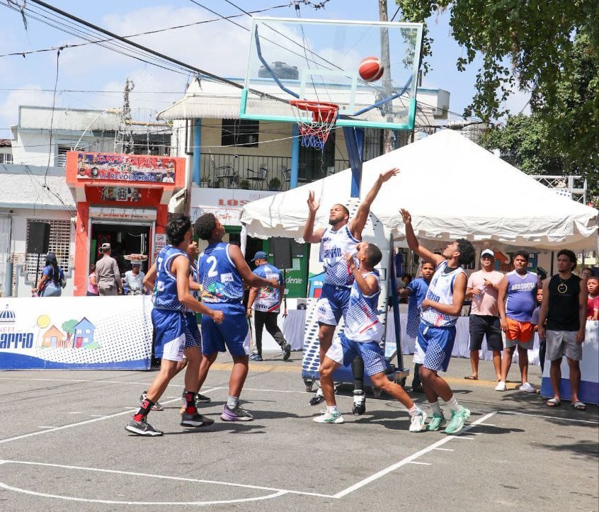 PIE DE FOTO 6 ACCION BASKET