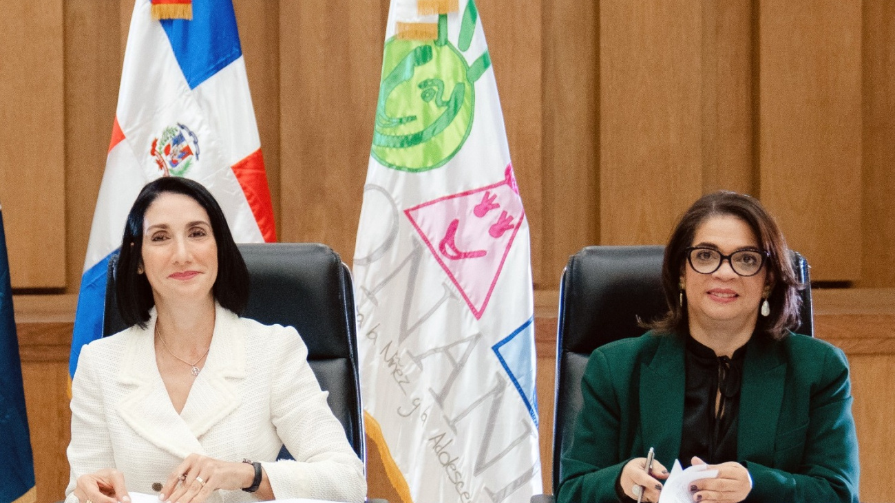 Presidenta del GANA Raquel Arbaje y coordinadora del GANA Alexandra Santelises