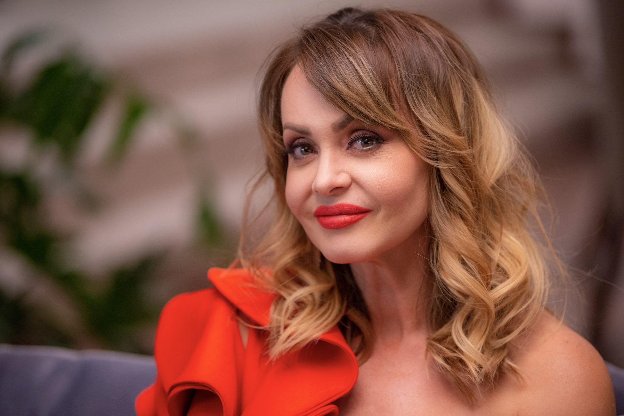 La actriz Gabriela Spanic busca dar voz a las mujeres maltratadas en Amores que enganan