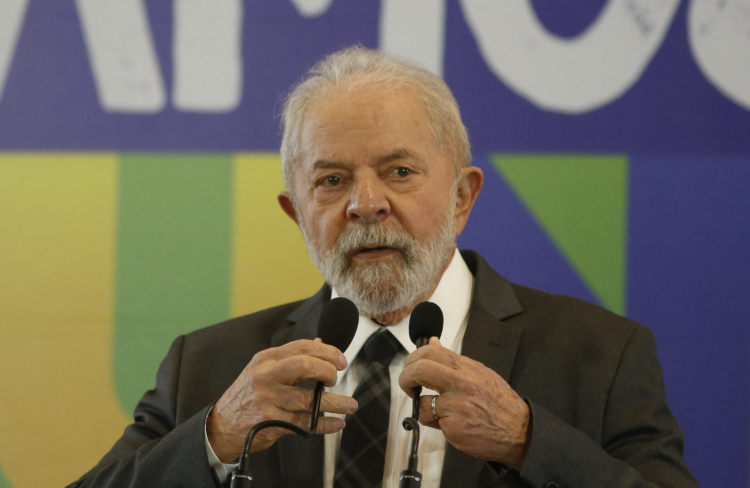 Lula propuso a su abogado personal como nuevo miembro de la Corte Suprema