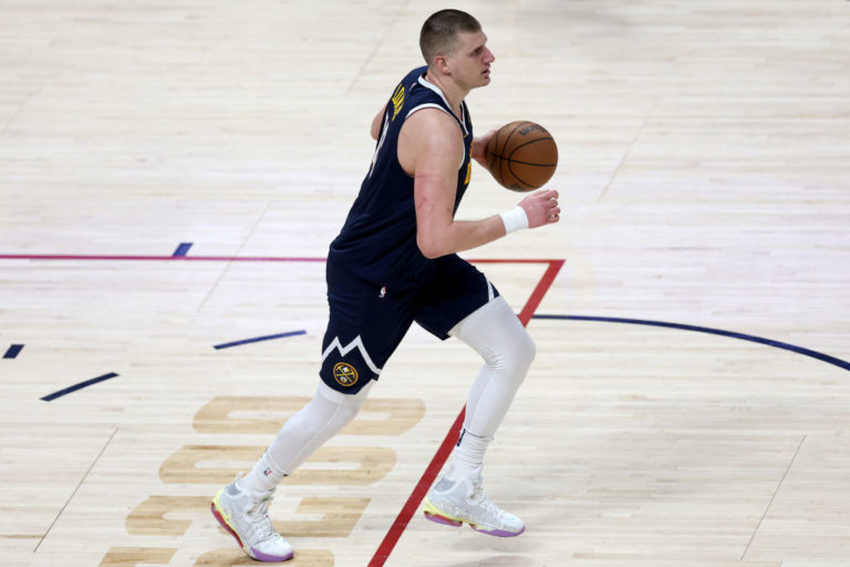 Spoelstra Tenemos que defender a Jokic con nuestros cinco hombres