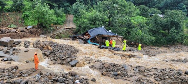 Aumentan a 32 las victimas mortales por intensas lluvias en Corea del Sur