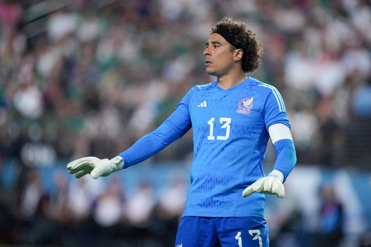 Guillermo Ochoa y su argumento para seguir en el Tri