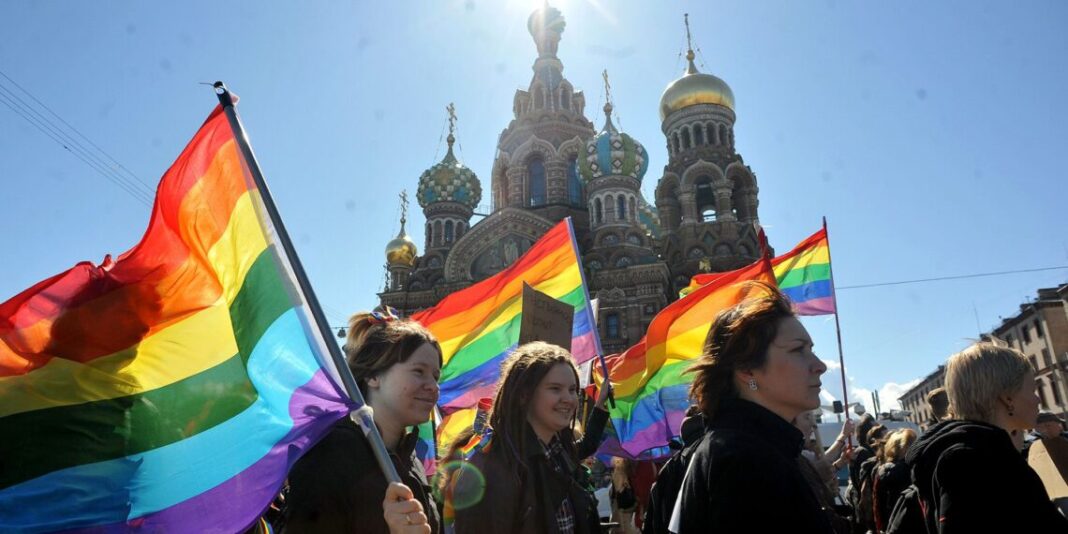 Rusia anula el primer matrimonio de mismo sexo tras prohibir el cambio de genero por ley