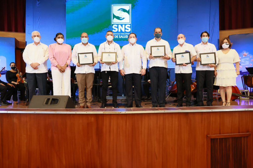 Servicio Nacional de Salud entrega premios Programa Desempeno SNS