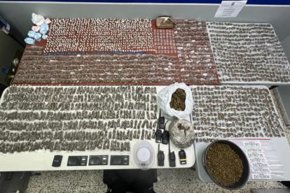 2740b6ea1c9985b0dc5c6f8505b85edc XL