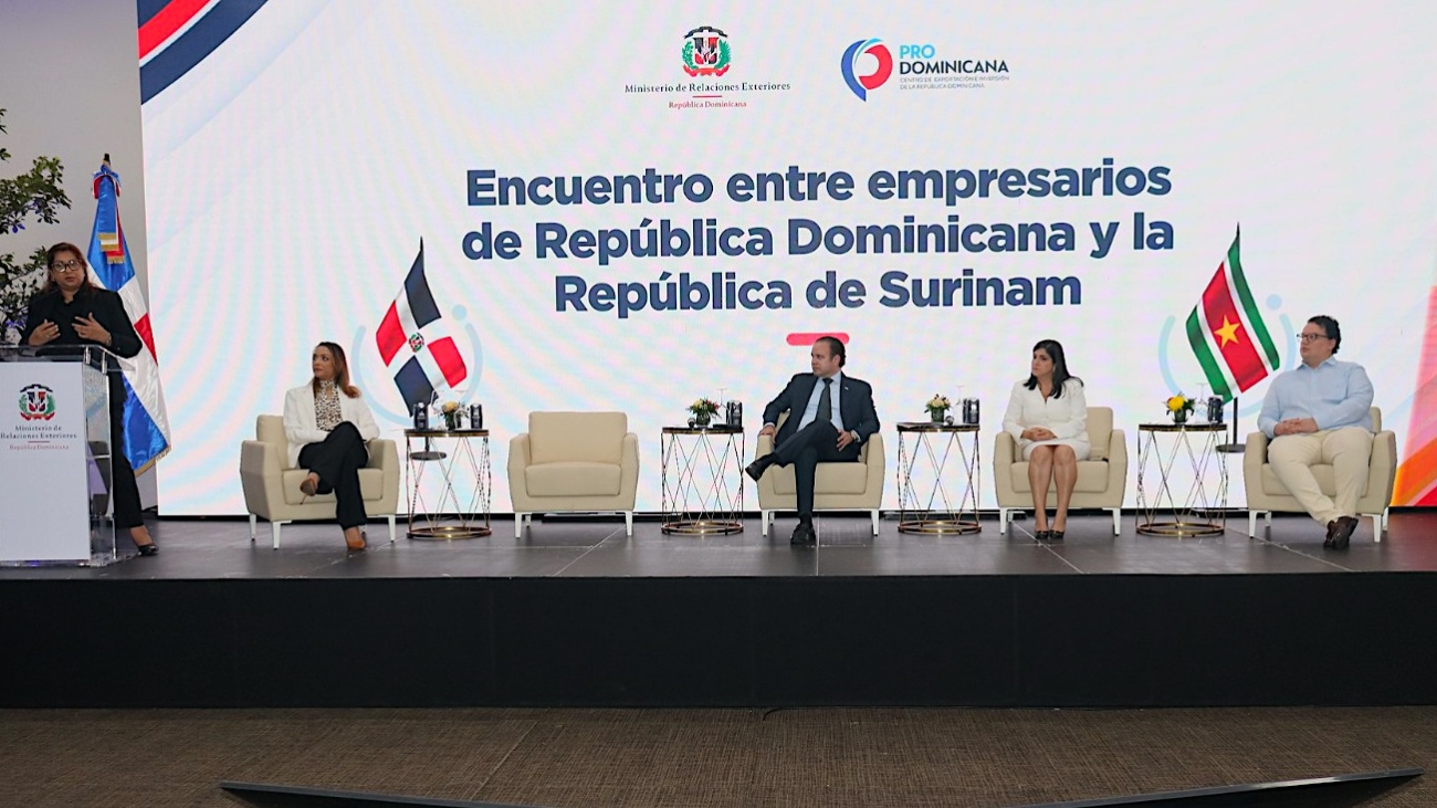 Encuentro entre empresarios RD y Surinam