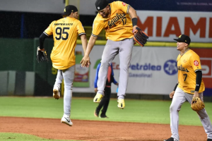 Aguilas