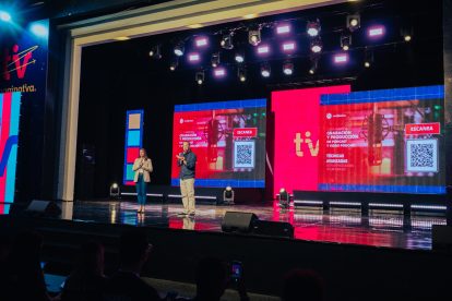 Cinthia Ortiz y Reynaldo Infante en el lanzamiento