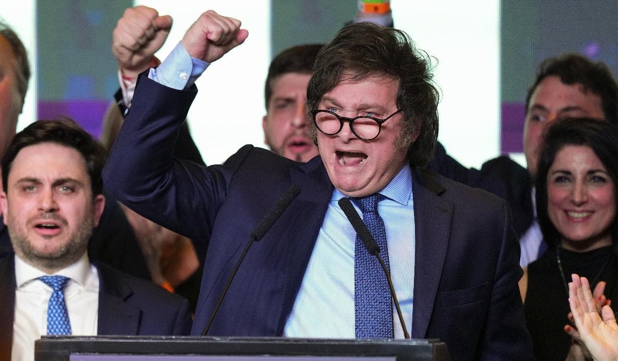 caruri 3277.png
