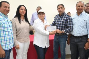 aYUDA
