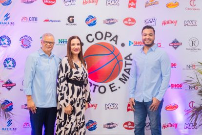 Foto 4, Roberto Mata, Patricia López de Mata y José Mata.