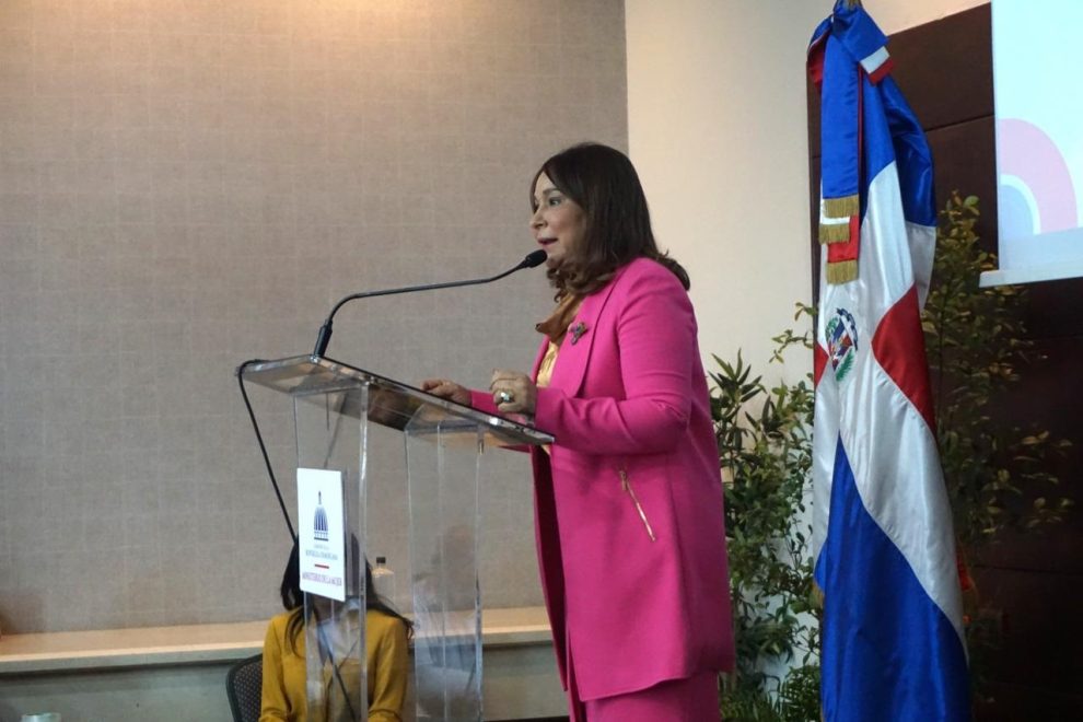 Ministra ESA