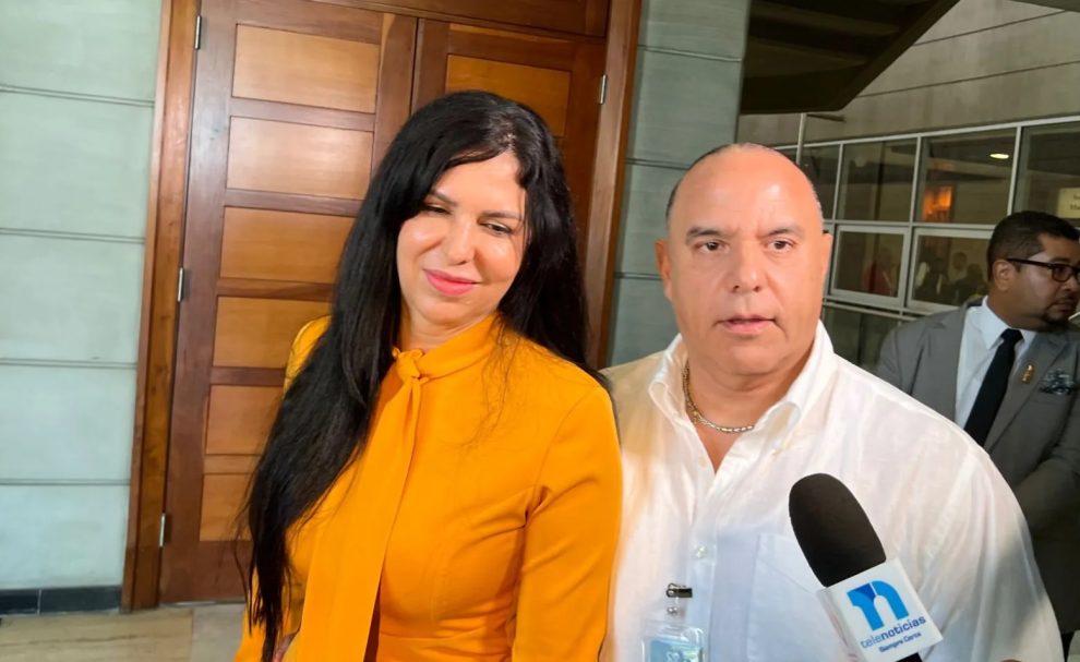 miky lopez rosa amalia