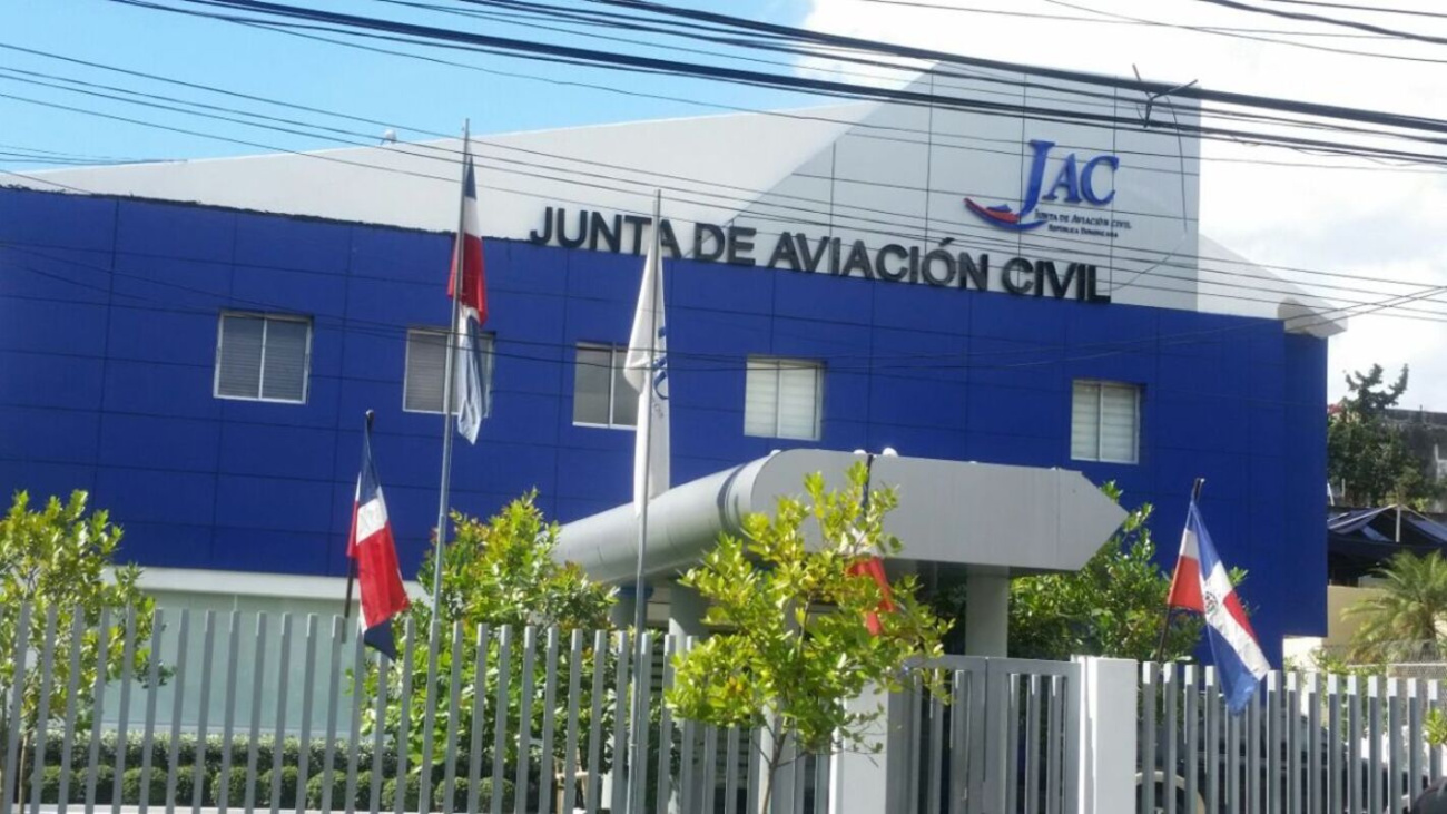 FACHADA JUNTA DE AVIACCION CIVIL