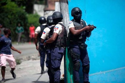 policia haiti 1 2