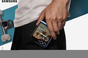 galaxy z flip6 lifestyle kv pocketability 420x297 rgb 240524