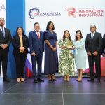 Foto entrega premio Proindustria a Helados Bon