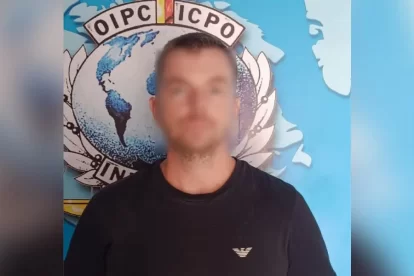 8388522576.png